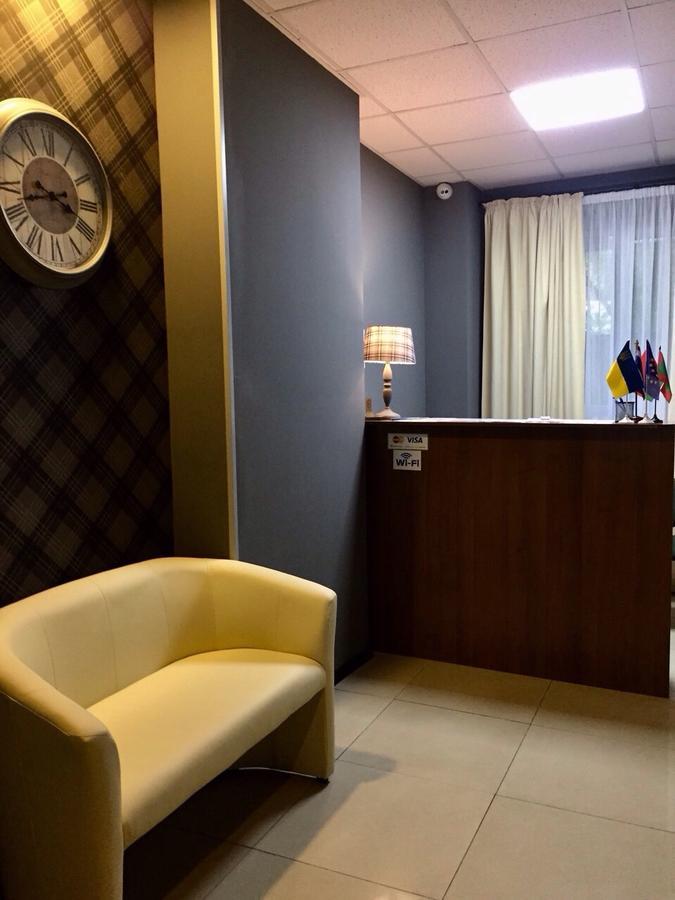 Westend Hotel Киев Екстериор снимка