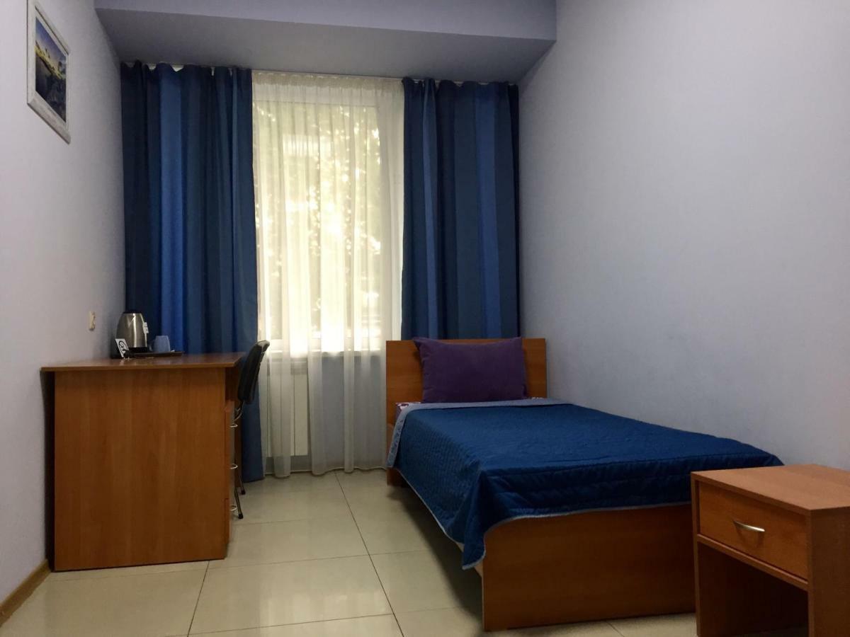 Westend Hotel Киев Екстериор снимка