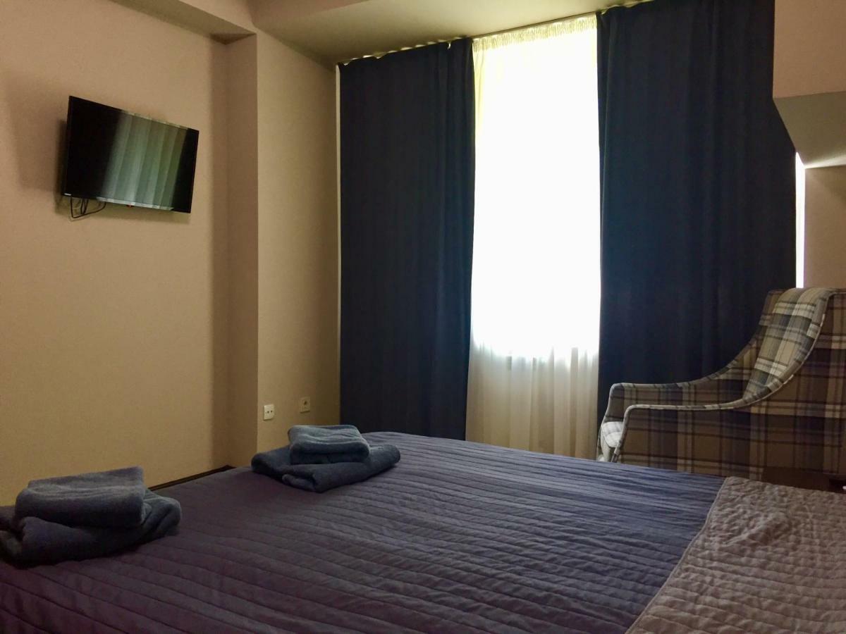 Westend Hotel Киев Екстериор снимка