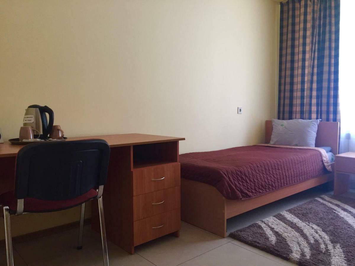 Westend Hotel Киев Екстериор снимка