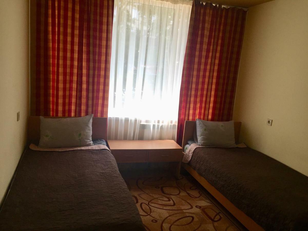 Westend Hotel Киев Екстериор снимка