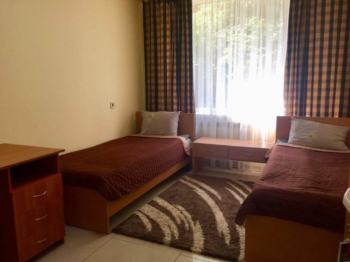 Westend Hotel Киев Екстериор снимка